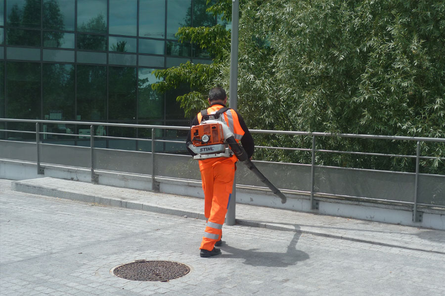 Agent de propreté de GPSO - souffleuse