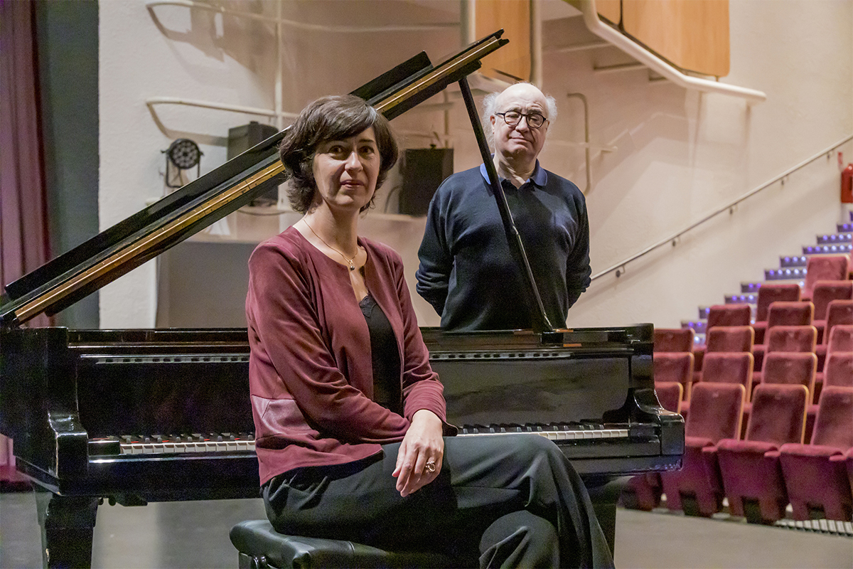 Isabelle Fernier et Benoît Scholsberg, la nouvelle directrice et l'ancien directeur du conservatoire d'Issy-Vanves