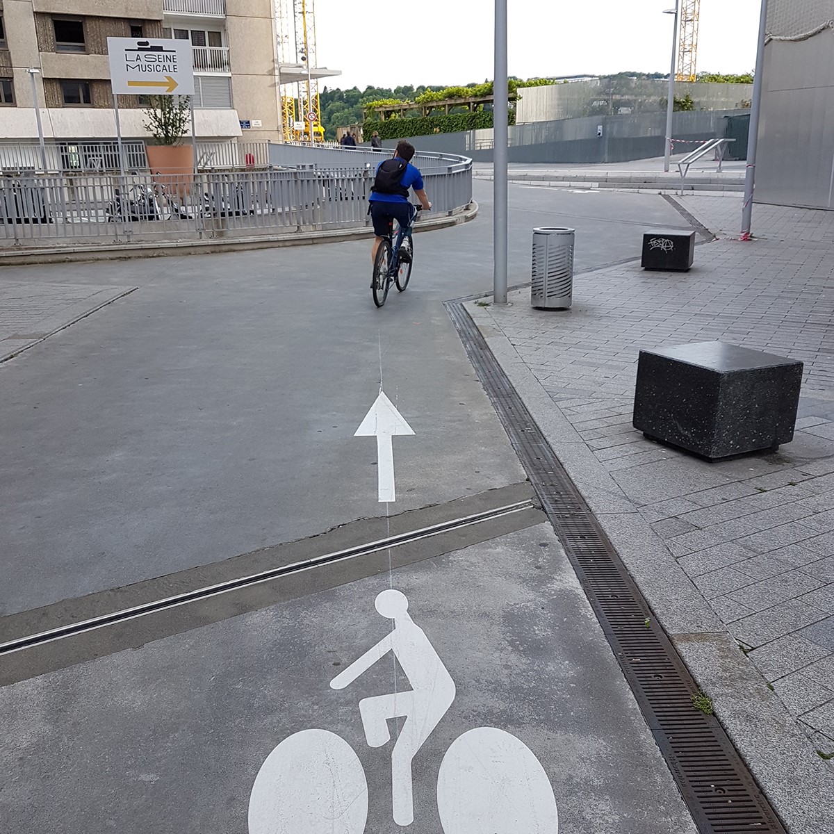 Pont de Sèvres, à Boulogne-Billancourt