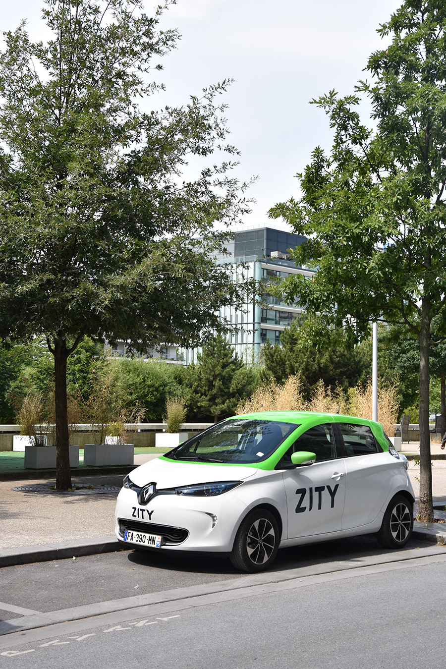 Zity, le service de voitures partagées de Renault, arrive à Boulogne-Billancourt