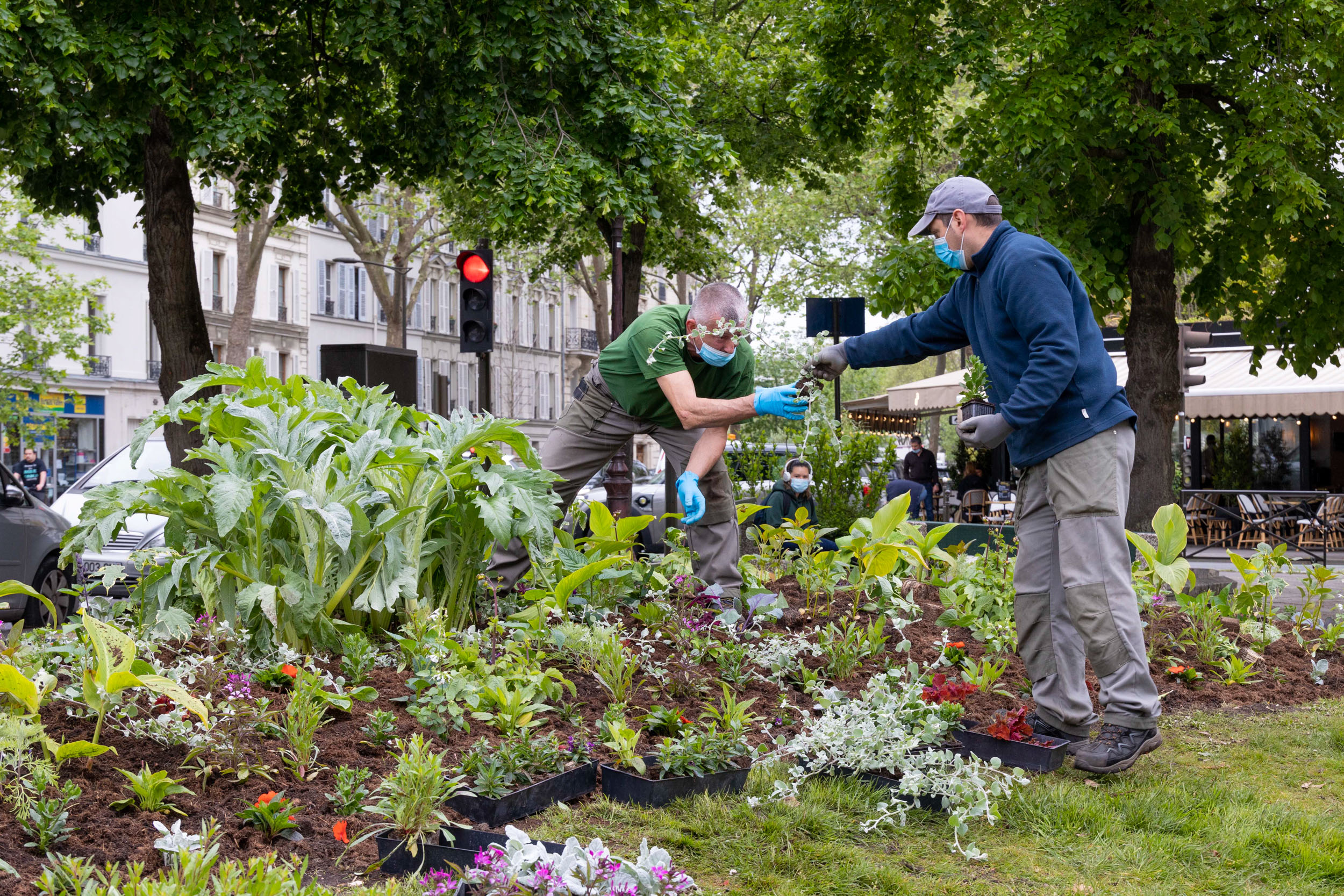 Jardiniers / fleurissement estival 2021 à Boulogne-Billancourt