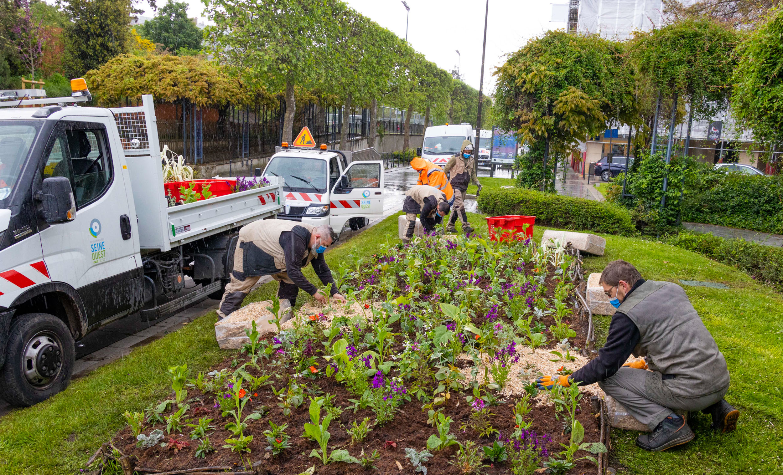 Jardiniers / fleurissement estival 2021 à Boulogne-Billancourt